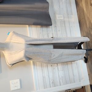 EUC Hannah Women's sz M Midi Sleeveless knit open front Cardigan w/pockets